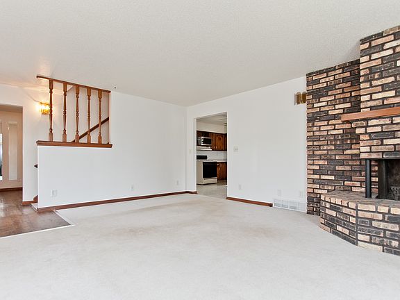 3rd image of 8101 Wildwood Ln