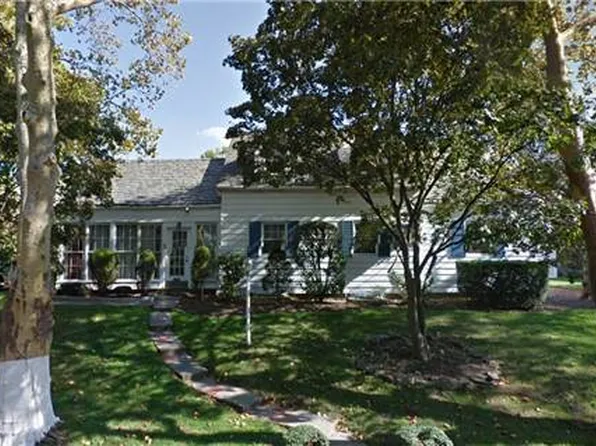1317 Malba Dr, Flushing, NY 11357