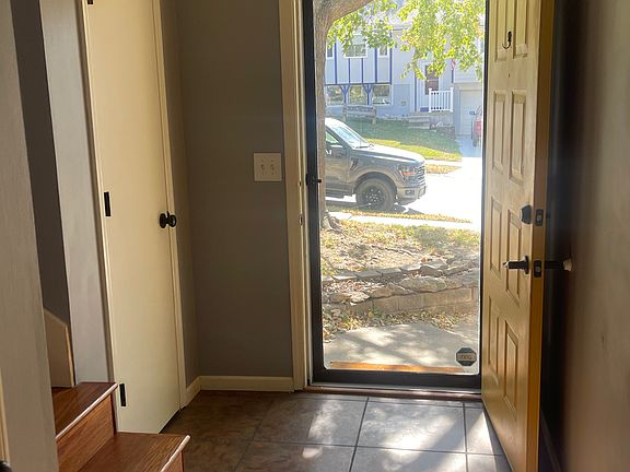 2nd image of 13522 Josephine St