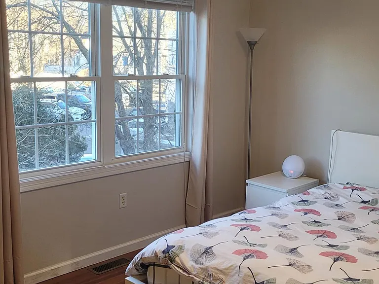 555 Main St #7 — Photo 23