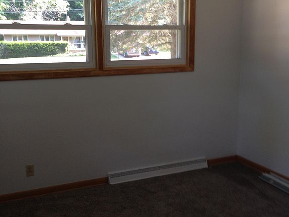 3rd image of 3191 Calderwood Dr