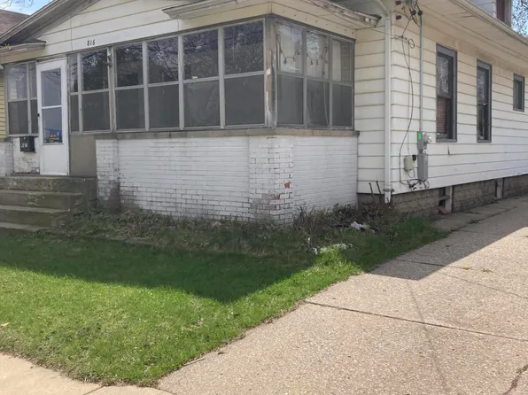 816 Richmond St NW, Grand Rapids, MI 49504