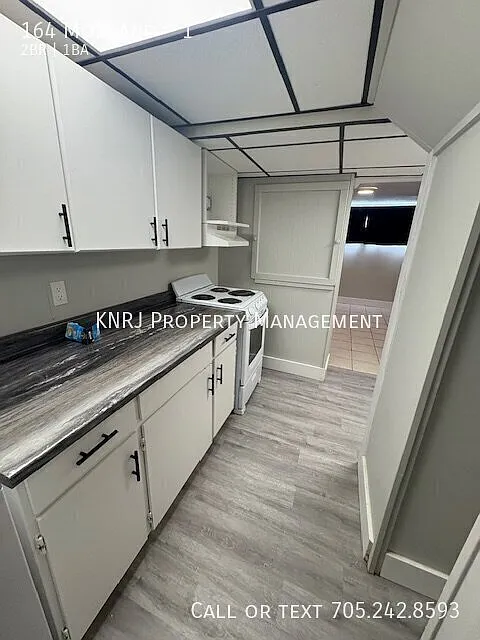 2 Bedroom Basement Apartment — Photo 2