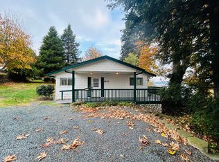 8630 State Route 525, Clinton, WA 98236