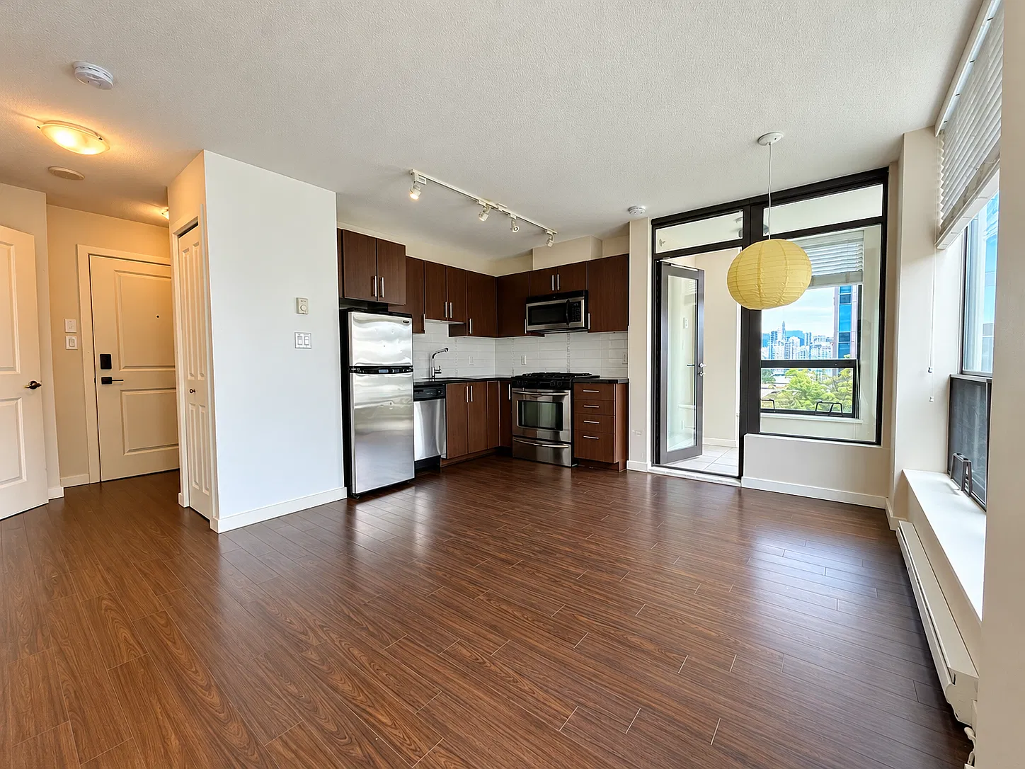 1068 W Broadway, Vancouver — Photo 4