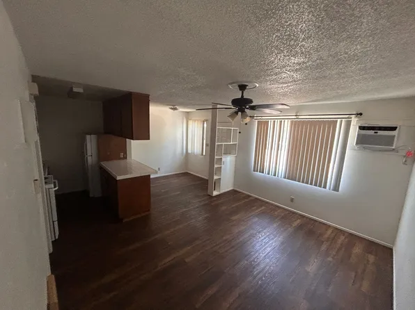 West Campus Apartments, 1148 W 7th St, Hanford, CA 93230