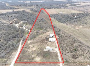 2690 County Road 466, Elgin, TX 78621