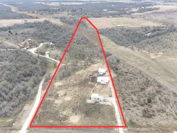 2690 County Road 466, Elgin, TX 78621