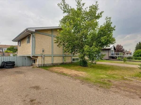 3811 N 52nd Ave, Ponoka, AB T4J 1C8