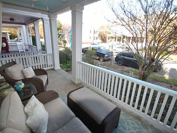 4th image of 2923 Grayland Ave