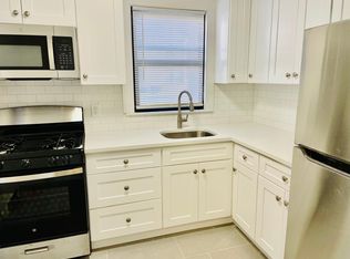 250 W Post Rd, White Plains, NY 10606