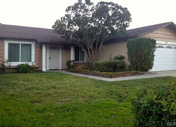 2nd image of 1589 W Fullerton Dr