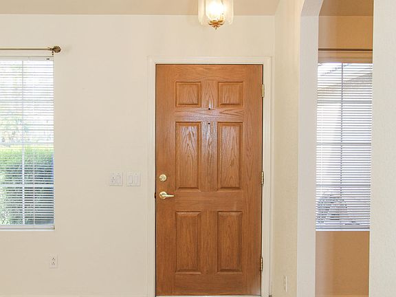 3rd image of 25043 S Saddletree Dr