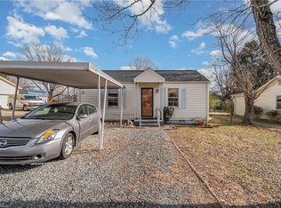 1005 White St, Lexington, NC 27295