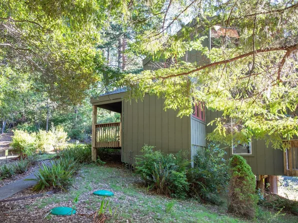 43501 Hillcrest Drive #2, Manchester, CA 95459