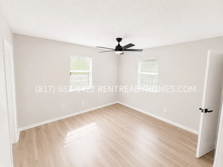 736 Cheltenham Dr — Photo 5