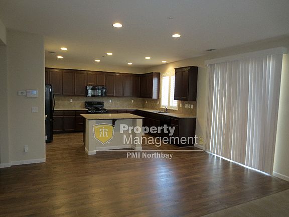 3rd image of 3054 Duke Cir
