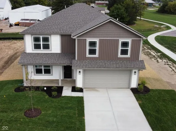 1215 Simms Ln, Greenfield, IN 46140