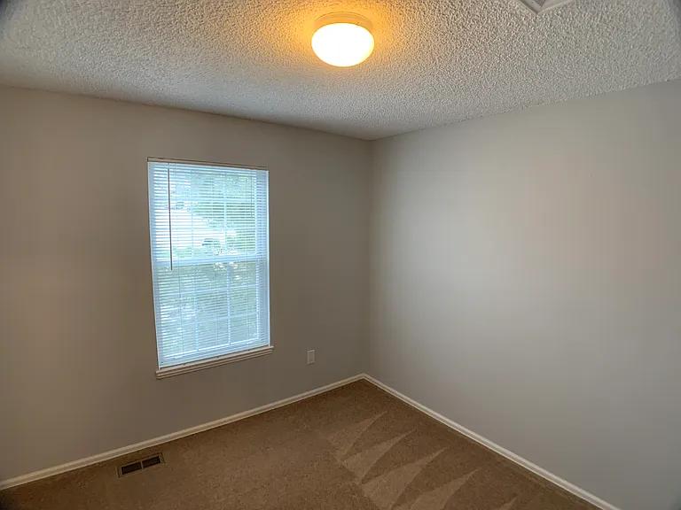 500 Entrada Dr — Photo 10