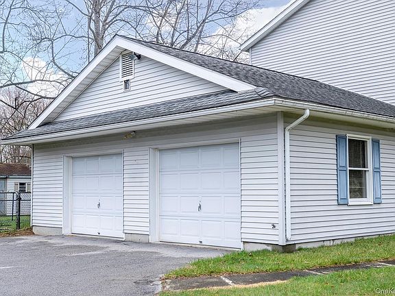 5th image of 291 Clinton Corners Road