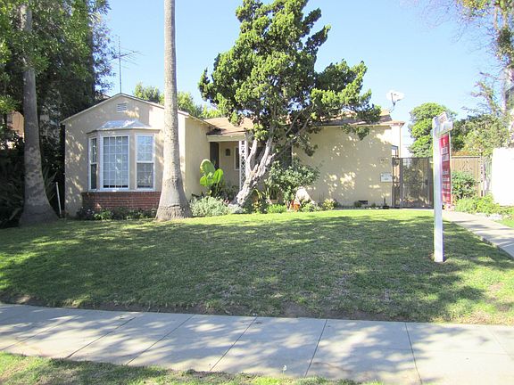 2nd image of 10617 Ayres Ave