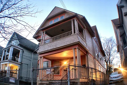 42-44 Carmel St Photo 1