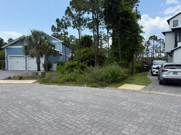 38 Lakeland Dr, Miramar Beach, FL 32550