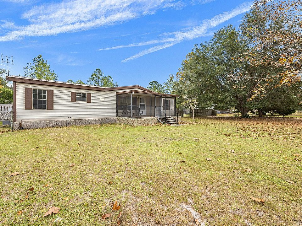 1st image of 261 Nantuckett Pl SW