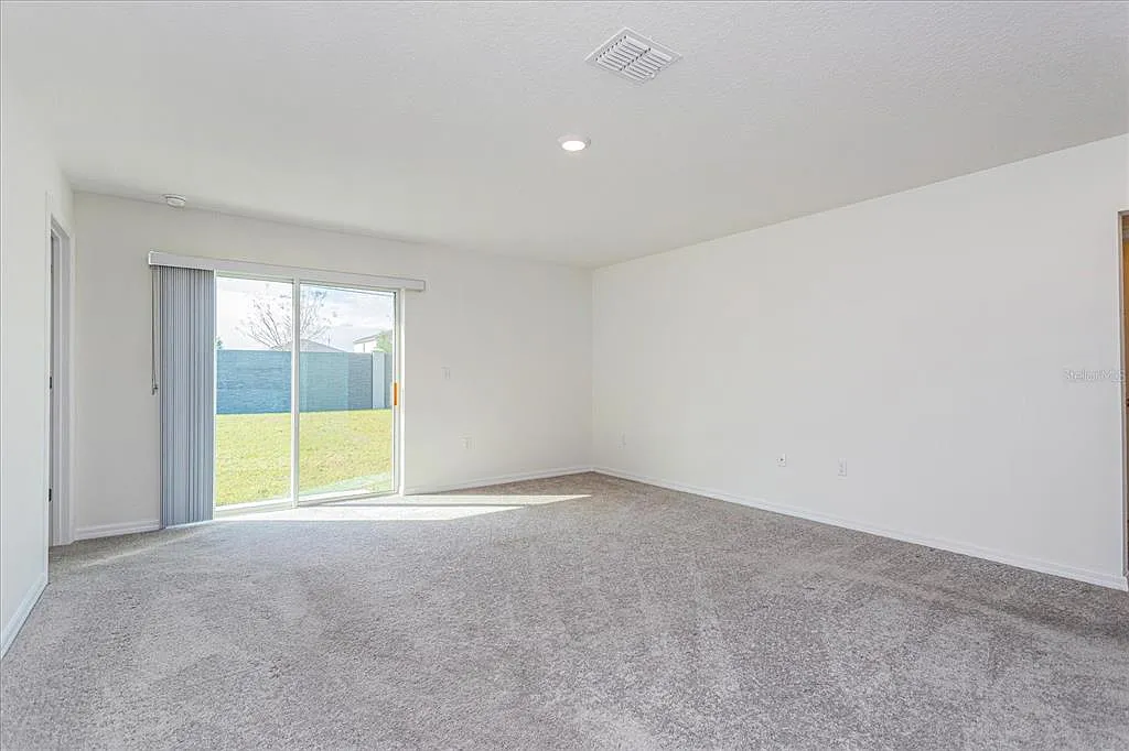 3 bed, 2.0 bath, 1250 sqft, $1,790 — Photo 4