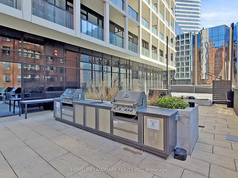 20 Edward St #1419 — Photo 33