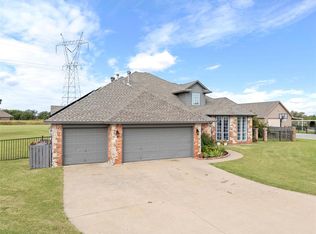 1045 Belmonte Pl, Yukon, OK 73099