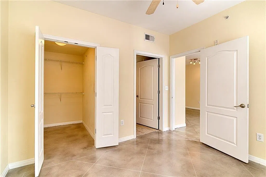 2505 San Gabriel St — Photo 3