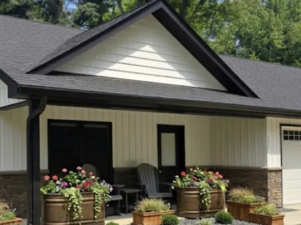 104A Miller Dr, Loogootee, IN 47553
