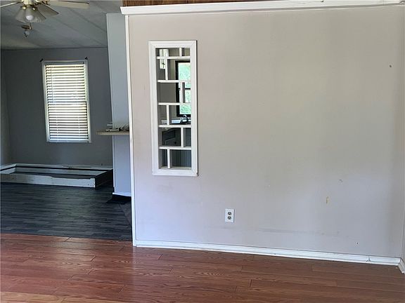 4th image of 1303 Lebanon Rd