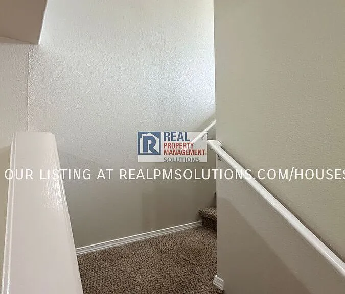 1851 SE Centurion Way — Photo 48