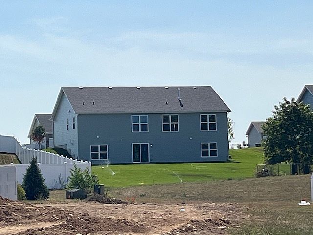 2nd image of 2210 Truman Trl