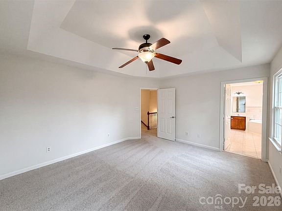 4th image of 417 Vincent Ct