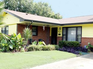 24 Grant Dr, Newport News, VA 23608