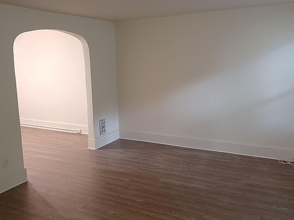 4th image of 2946 Kansas Rd