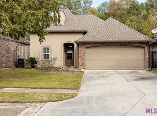 12843 Hidden Ridge Ct, Baton Rouge, LA 70816