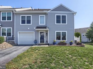 55 Courtyard Dr, Carlisle, PA 17013