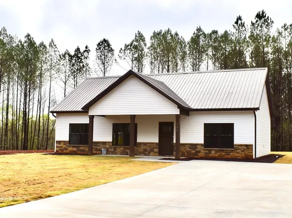 140 Sky Ln, Townville, SC 29689