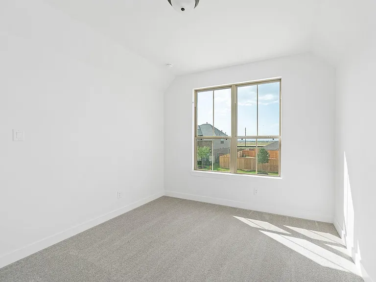 21127 Coral View Dr — Photo 36
