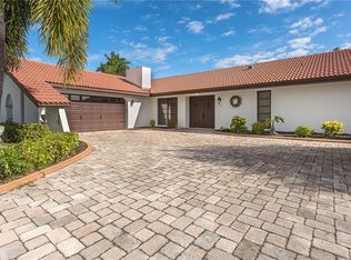 329 Oakwood Cir, Englewood, FL 34223