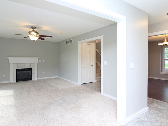 5th image of 702 Hastay Blvd #21