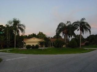 598 Breakwater Ter, Sebastian, FL 32958