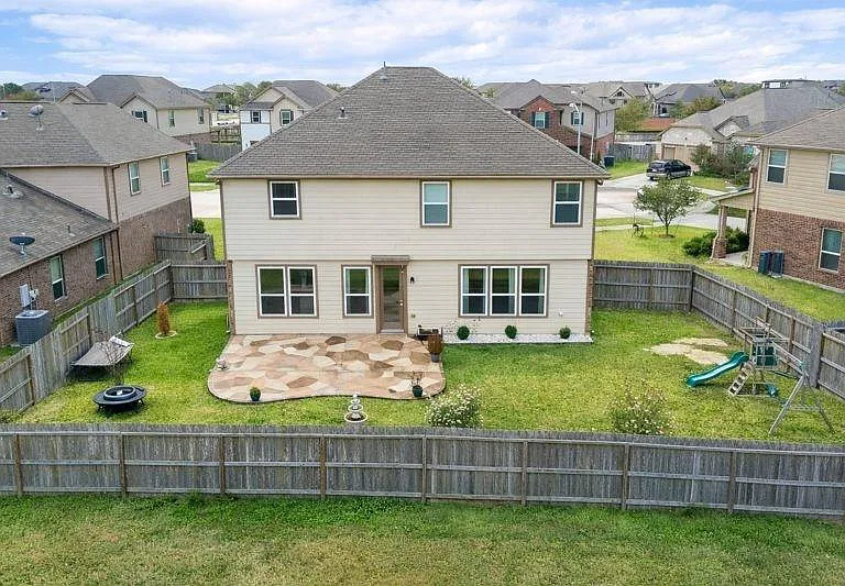 22326 Davenport Downs Ln — Photo 11
