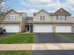 11224 Putnam Dr, Winfield, IN 46307
