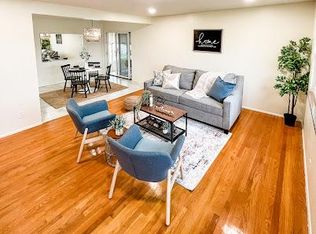 6022 Willow Bend Dr, Saint Louis, MO 63123