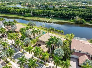 1452 Victoria Isle Dr, Weston, FL 33327